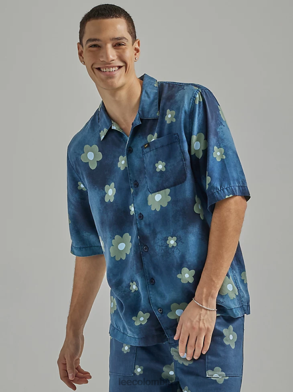 lee_hombres_camisa_resort_oversize_con_estampado_floral_remache_azul_marino_floral_ropa_z6h6f894.png Lee hombres camisa resort oversize con estampado floral remache azul marino floral ropa Z6H6F894 - Image 1