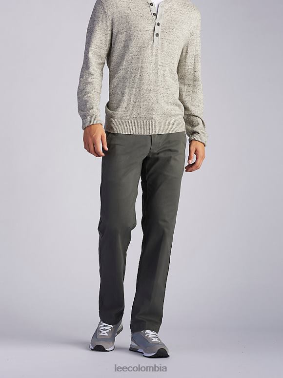 lee_hombres_pantalon_caqui_de_movimiento_extremo_grande_y_alto_carbon_ropa_z6h6f768.jpg Lee hombres pantalón caqui de movimiento extremo (grande y alto) carbón ropa Z6H6F768 - Image 1