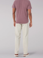 Lee hombres pantalón de frente plano de corte recto mvp de movimiento extremo piedra salina ropa Z6H6F741 - Image 2