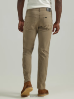 Lee hombres pantalón recto de rendimiento de movimiento extremo bronceado de coventry ropa Z6H6F807 - Image 2